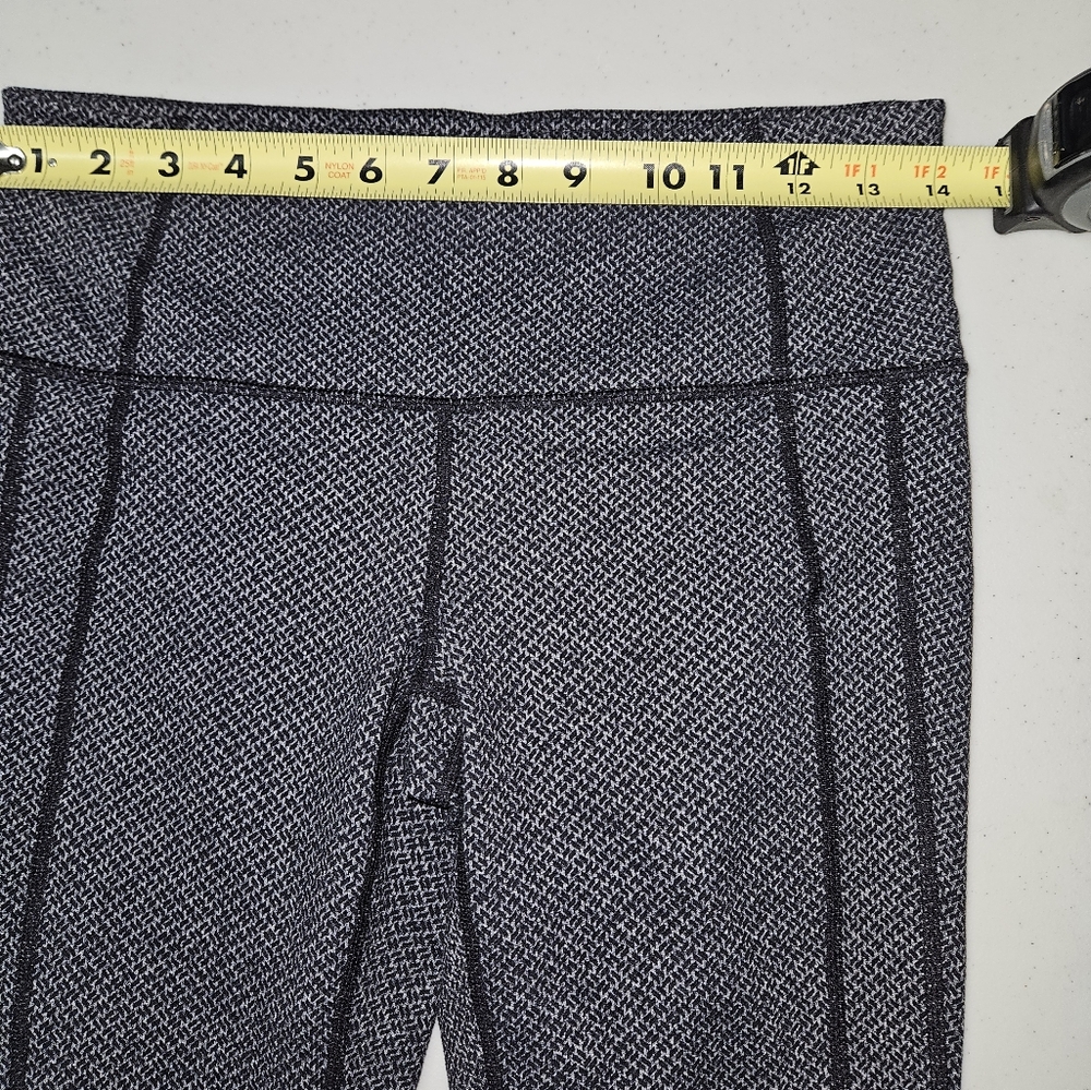 ATHLETA Energy Chaturanga Capri Leggings szMP - Picture 8 of 9